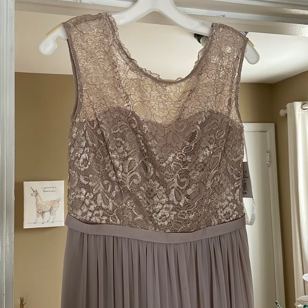 David’s Bridal Bridesmaid Dress - Size 6
